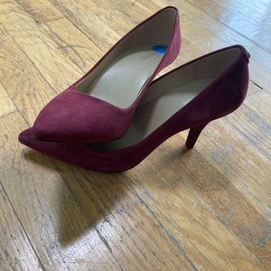 Michael Kors midpump heels!